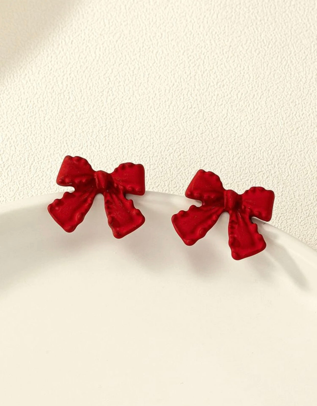 Minimalist Style Elegant Bowknot Design Stud Earrings,