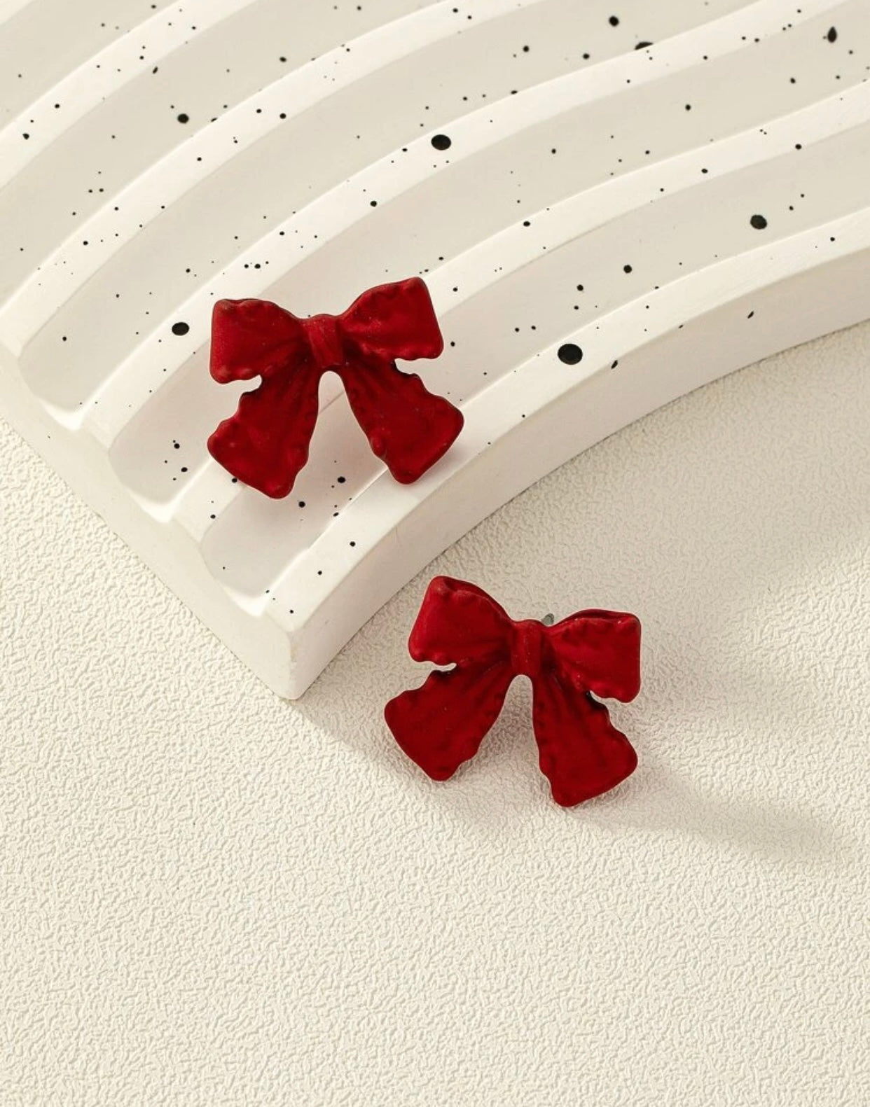 Minimalist Style Elegant Bowknot Design Stud Earrings,
