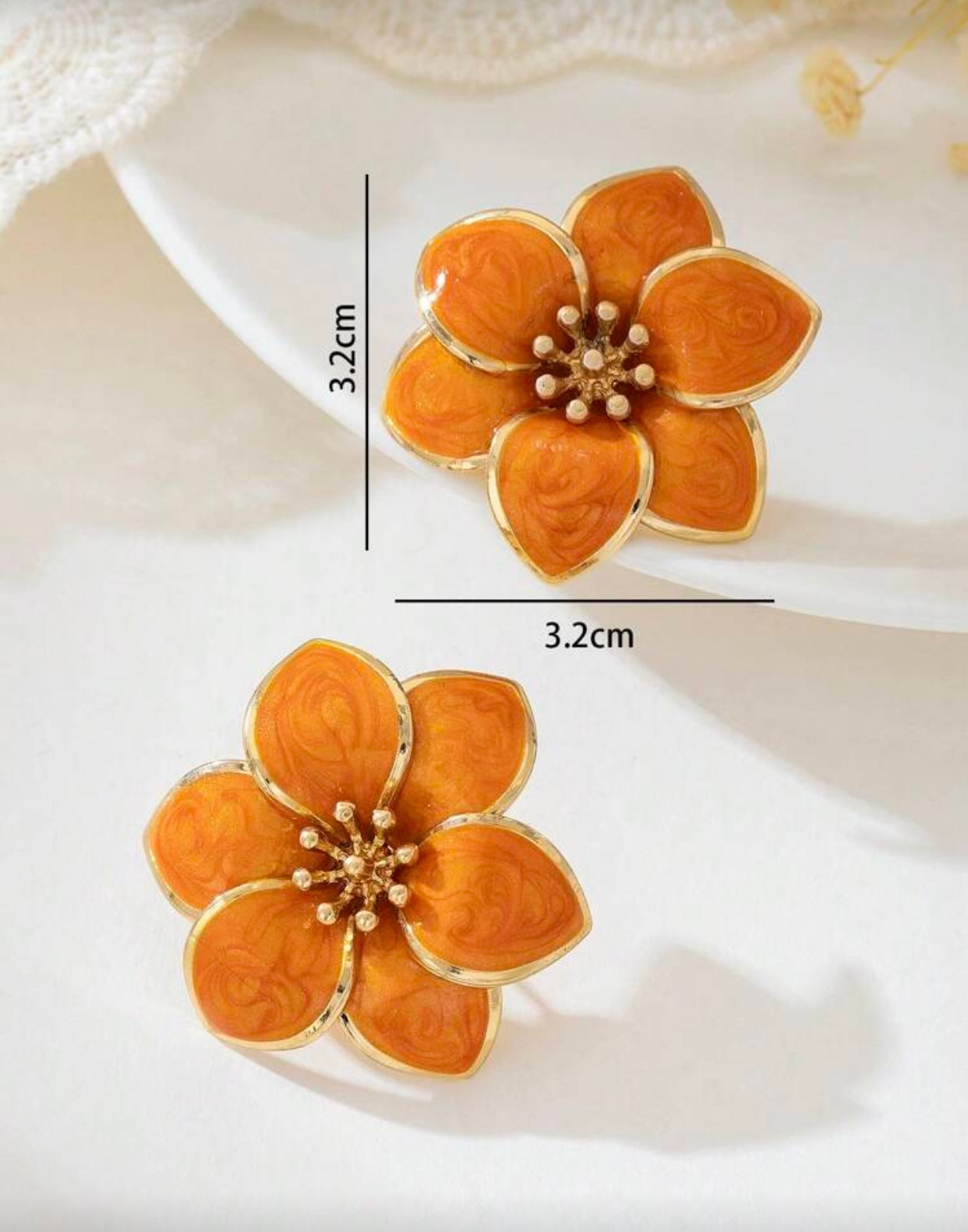 Double layer flower stud
