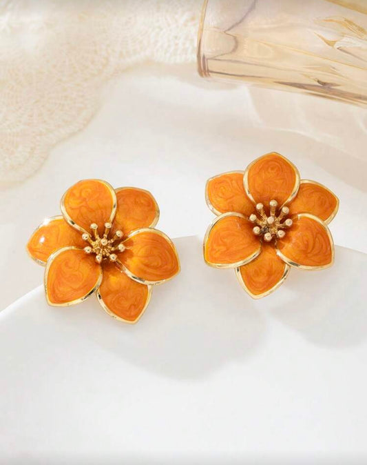 Double layer flower stud