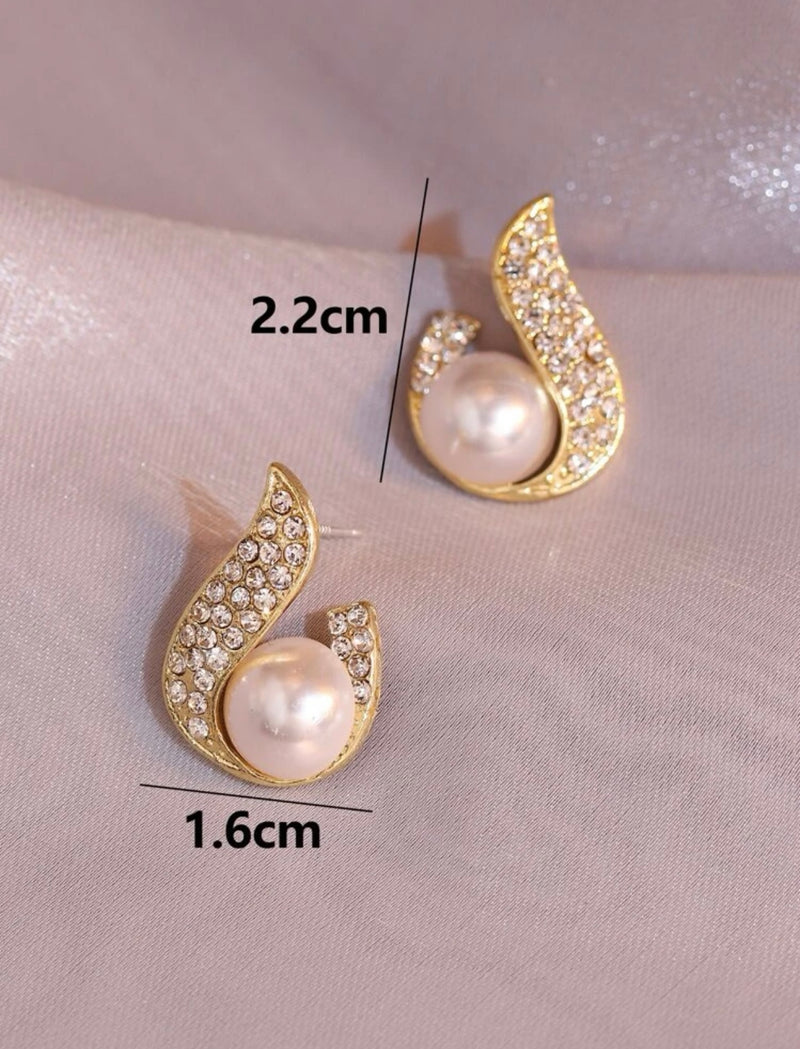 Rhinestone & Faux Pearl Decor Stud Earrings